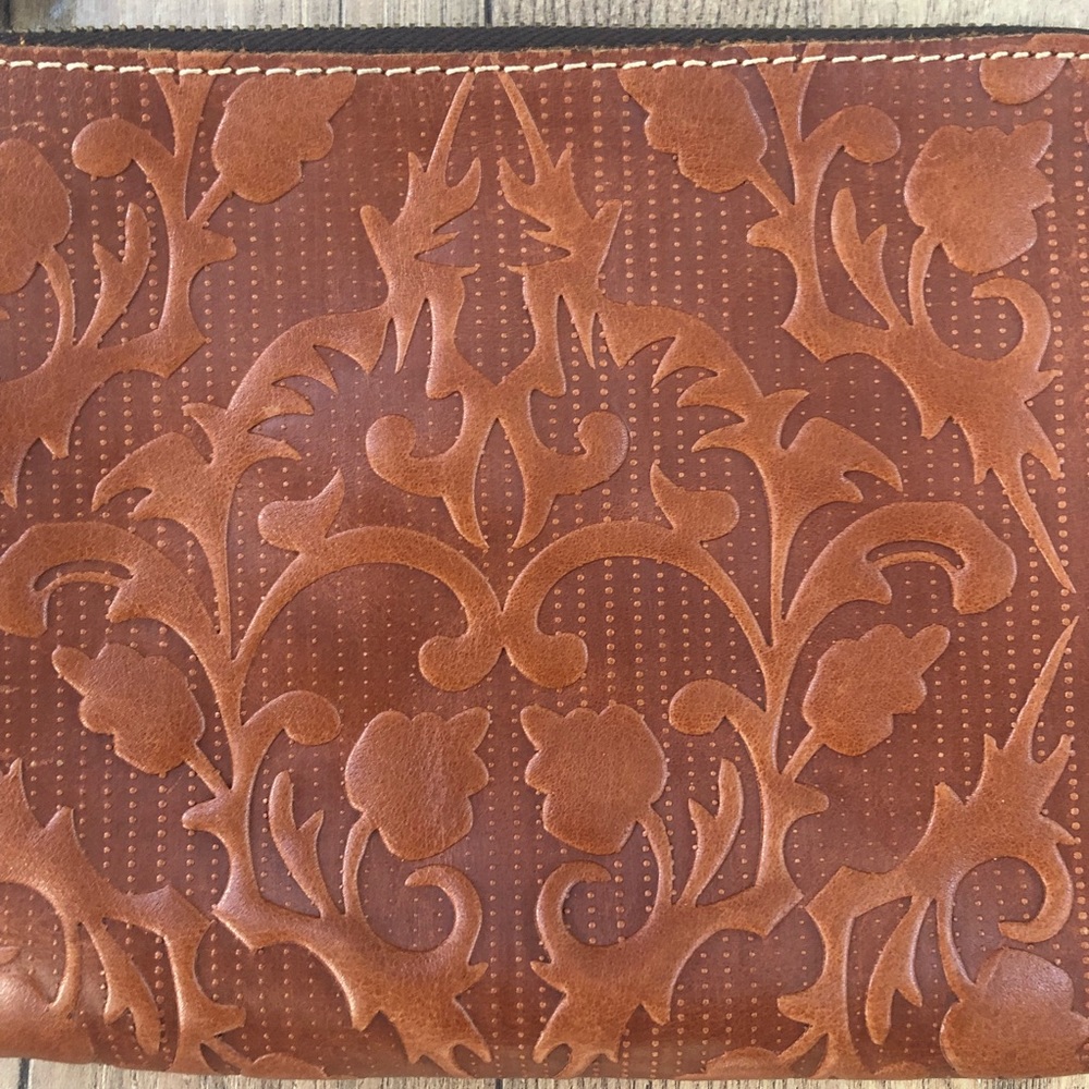 SOLD Patricia Nash Large Tooled Leather Wristlet Clutch - Picture 2 of 6